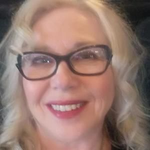 Meet your Posher, Leona